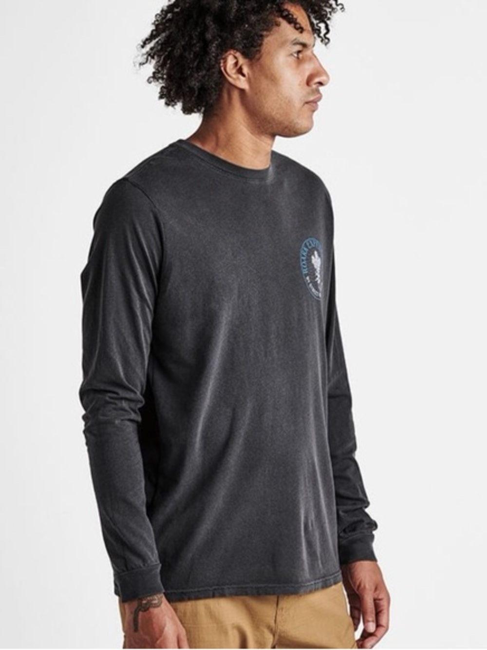 NWOT Roark Men's Long Sleeve Crew Tee in Charcoal with Small Blue Logo
